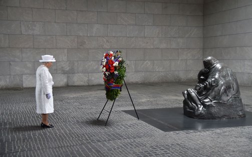 QUEEN_GERMANY_Quee_3352168k